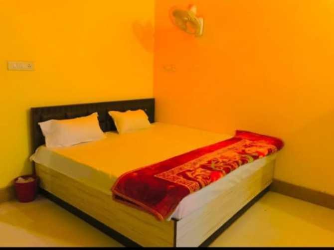 Oyo 81347 Amantran Hotel And Restaurant Kanpur Exteriör bild